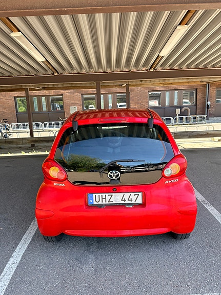 Toyota Aygo 3 of 10