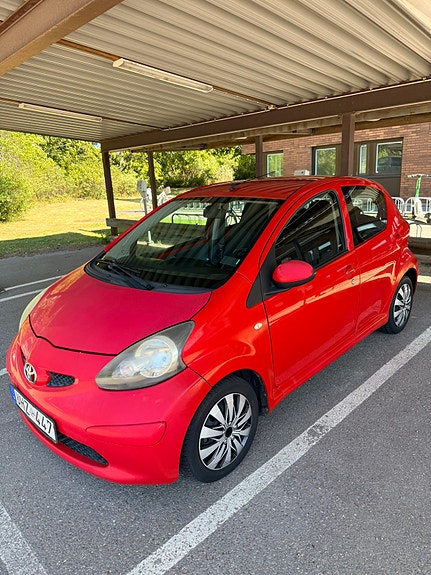 Toyota Aygo 6 of 10