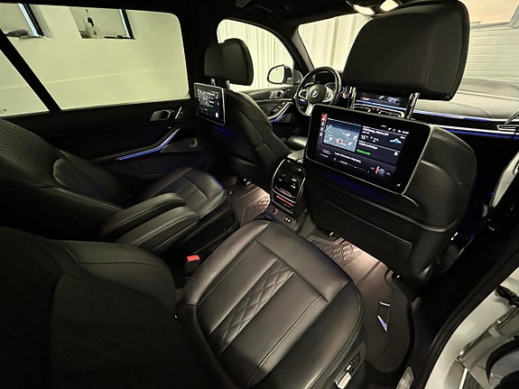 BMW X7 14 of 26