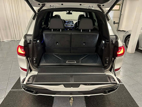 BMW X7 17 of 26