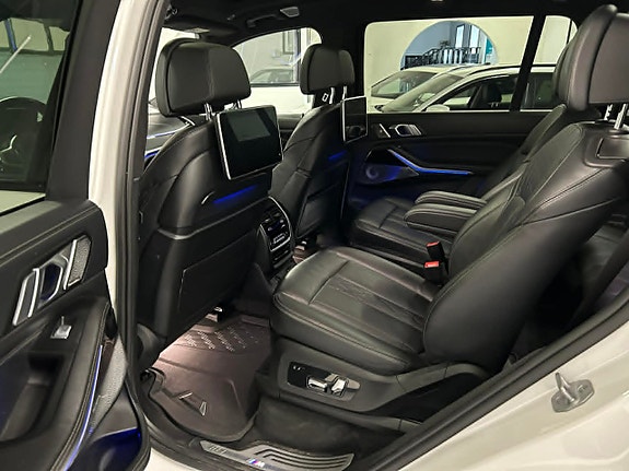 BMW X7 15 of 26