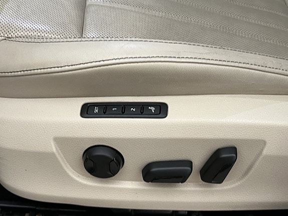 Skoda Superb 14 of 30