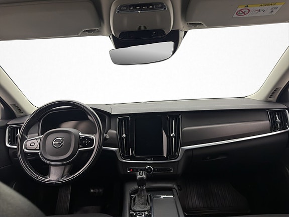 Volvo V90 Cross Country 14 of 30