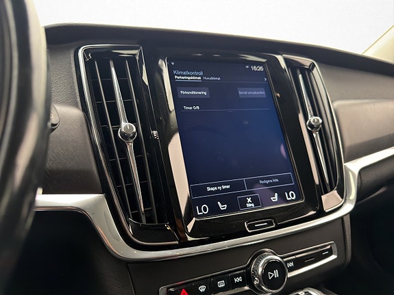 Volvo V90 Cross Country 22 of 30