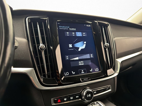 Volvo V90 Cross Country 21 of 30