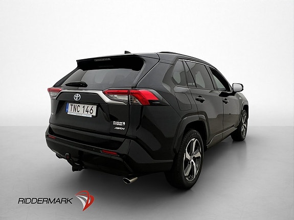 Toyota RAV4 4 of 30