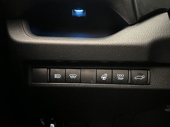 Toyota RAV4 24 of 30