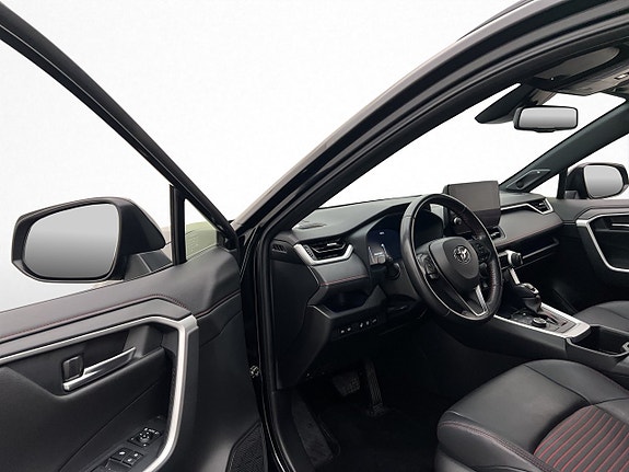 Toyota RAV4 10 of 30