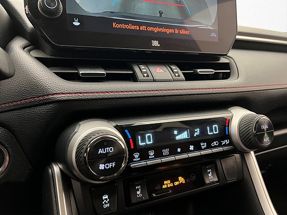 Toyota RAV4 21 of 30