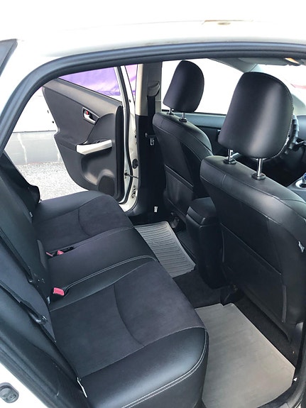 Toyota Prius Plug-in Hybrid 10 of 10