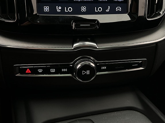 Volvo XC60 29 of 30