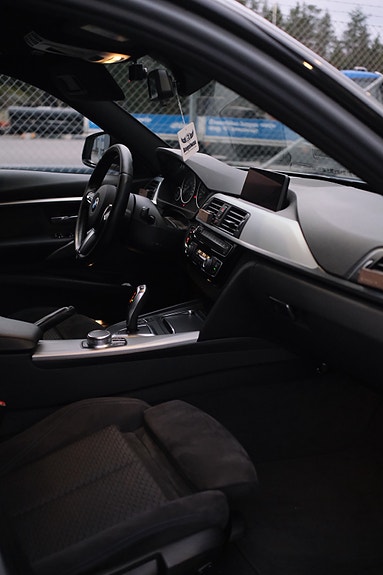 BMW 320d 9 of 9