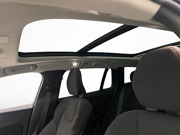Volvo V60 Cross Country 12 of 30