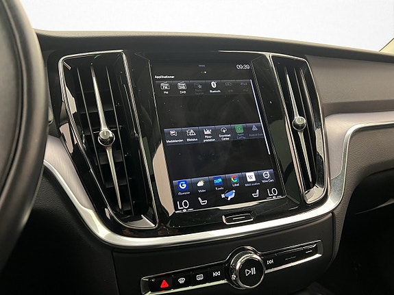 Volvo V60 Cross Country 24 of 30