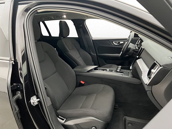 Volvo V60 Cross Country 27 of 30
