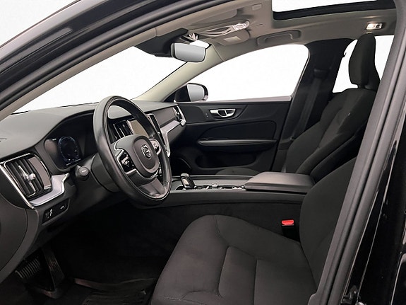 Volvo V60 Cross Country 11 of 30
