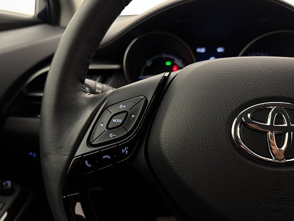 Toyota C-HR 16 of 27