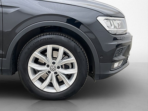 Volkswagen Tiguan 28 of 28