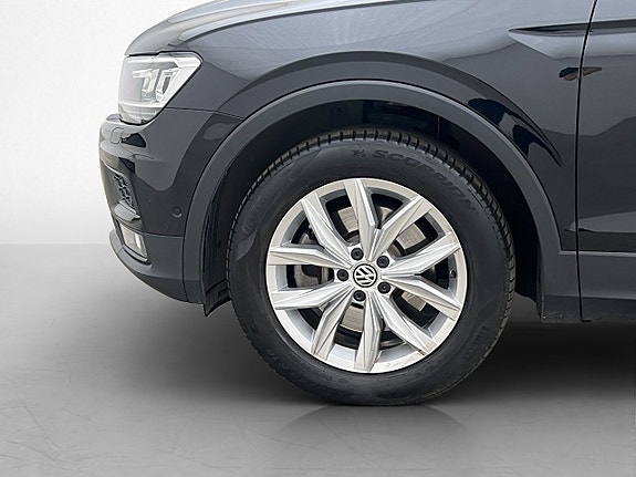 Volkswagen Tiguan 25 of 28