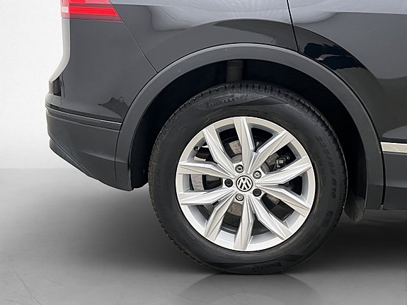 Volkswagen Tiguan 27 of 28