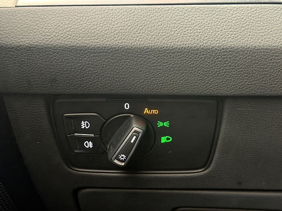Volkswagen Passat Alltrack 24 of 28
