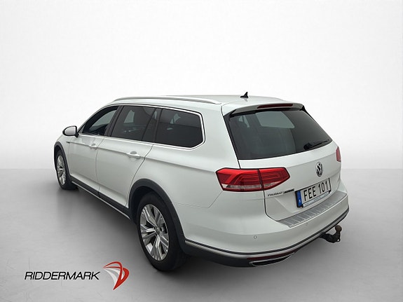 Volkswagen Passat Alltrack 4 of 28