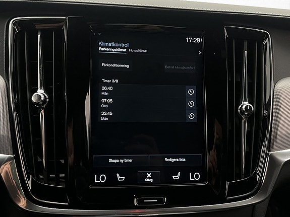 Volvo V90 24 of 30