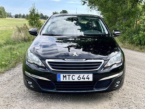 Peugeot 308 SW 6 of 12
