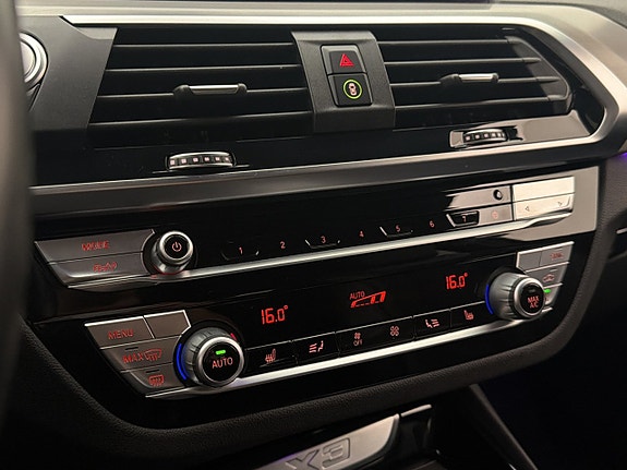 BMW X3 23 of 30