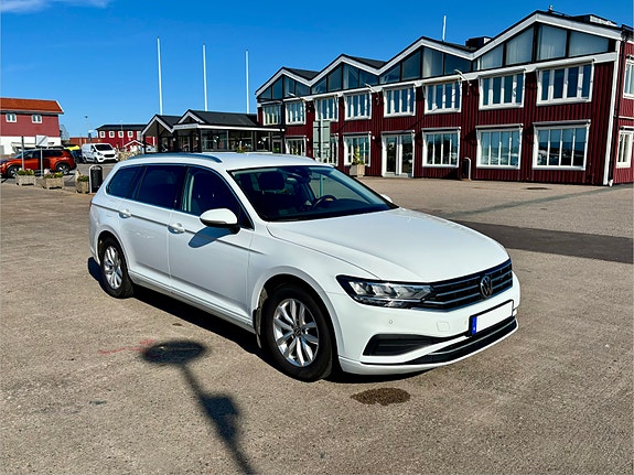 Volkswagen Passat 5 of 12
