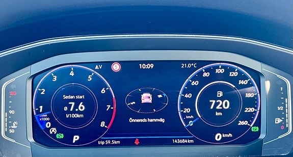 Volkswagen Passat 11 of 12