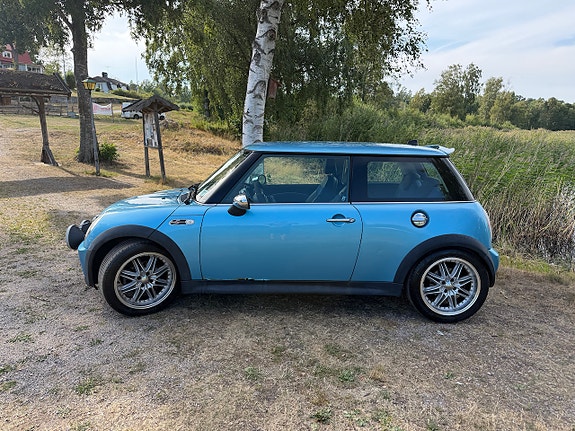 MINI Cooper S 4 of 20
