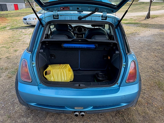 MINI Cooper S 7 of 20