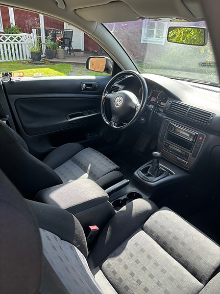 Volkswagen Passat 6 of 6