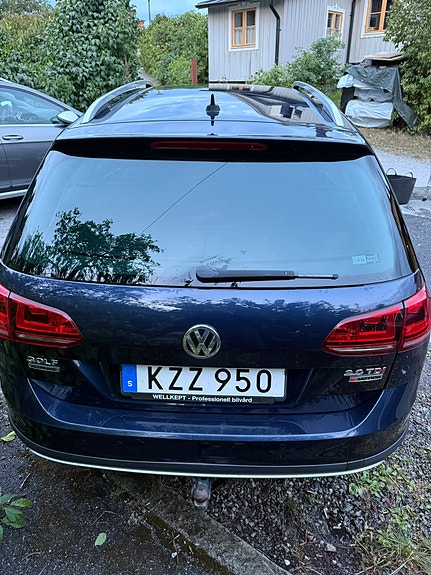 Volkswagen Golf Alltrack 4 of 13