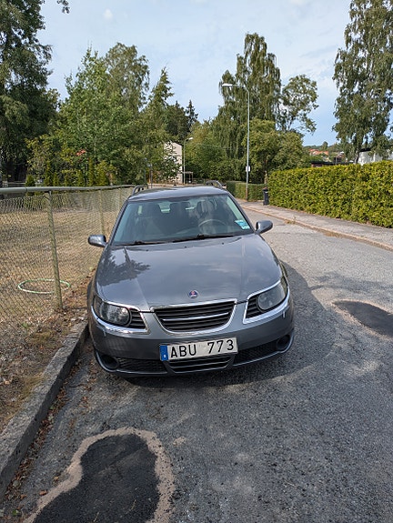 Saab 9-5 2 of 4