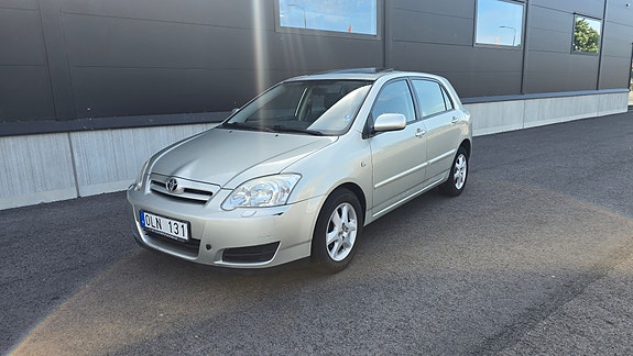 Toyota Corolla 3 of 6
