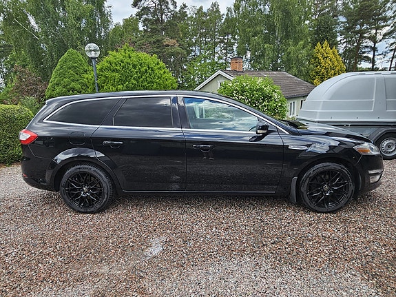 Ford Mondeo 3 of 14