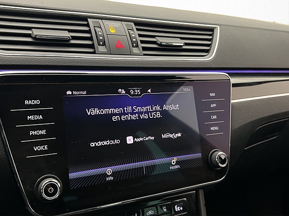 Skoda Superb 24 of 30