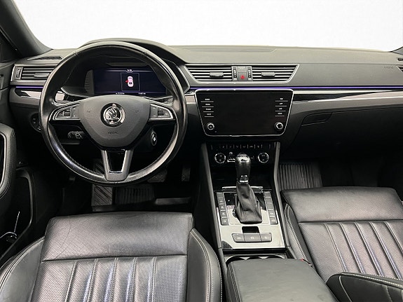 Skoda Superb 17 of 30