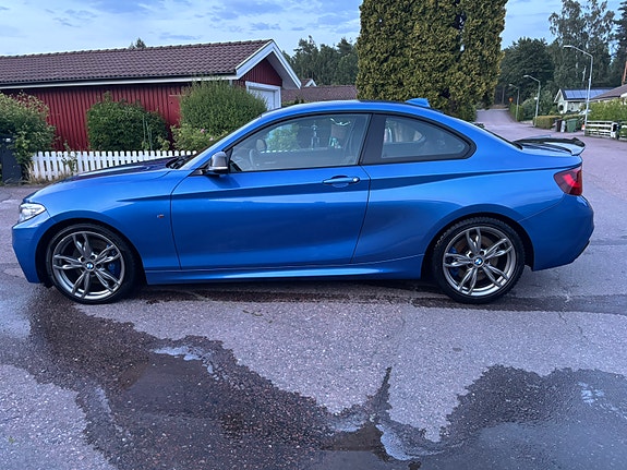 BMW M235i 3 of 12