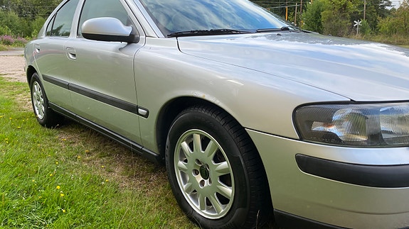 Volvo S60 6 of 12