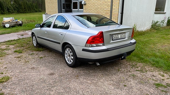 Volvo S60 4 of 12