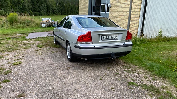 Volvo S60 5 of 12