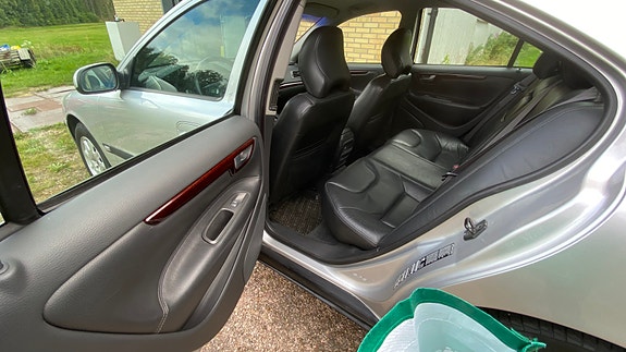 Volvo S60 10 of 12