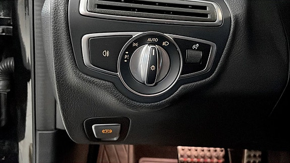 Mercedes-Benz C300 de 24 of 26