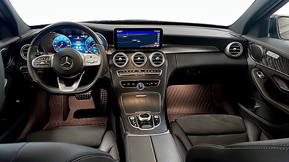 Mercedes-Benz C300 de 4 of 26