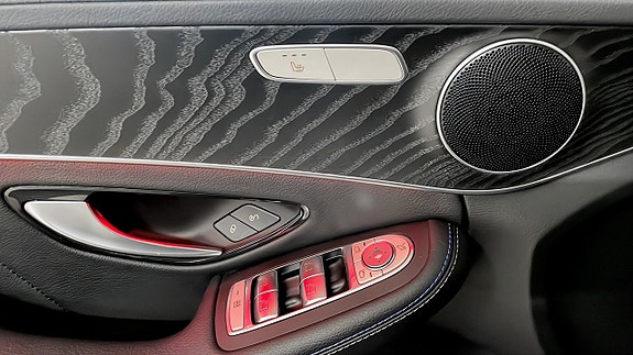 Mercedes-Benz C300 de 25 of 26