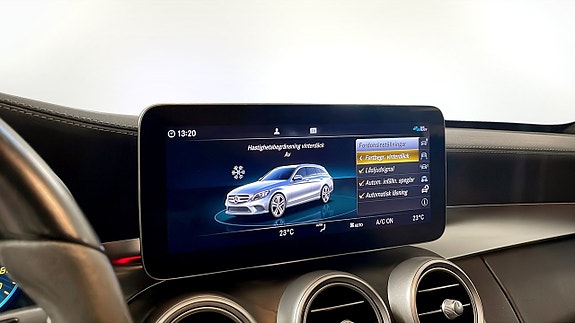 Mercedes-Benz C300 de 16 of 26