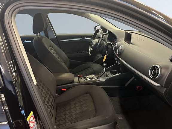 Audi A3 10 of 21